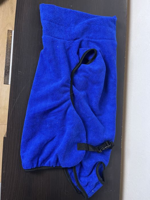 Ubranko dla psa recznik