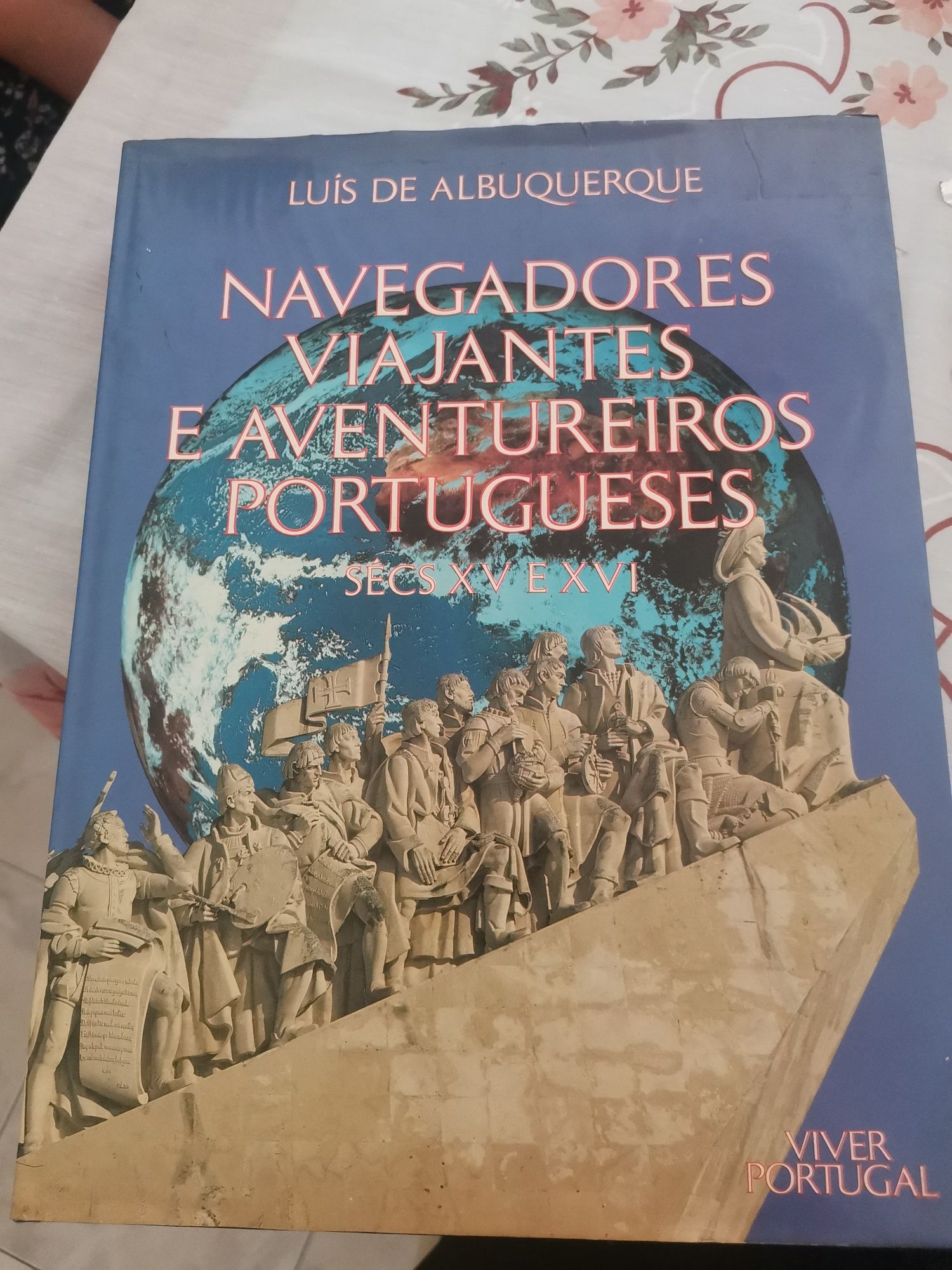 Colecao "Navegadores Vianjantes e aventureiros portugueses"