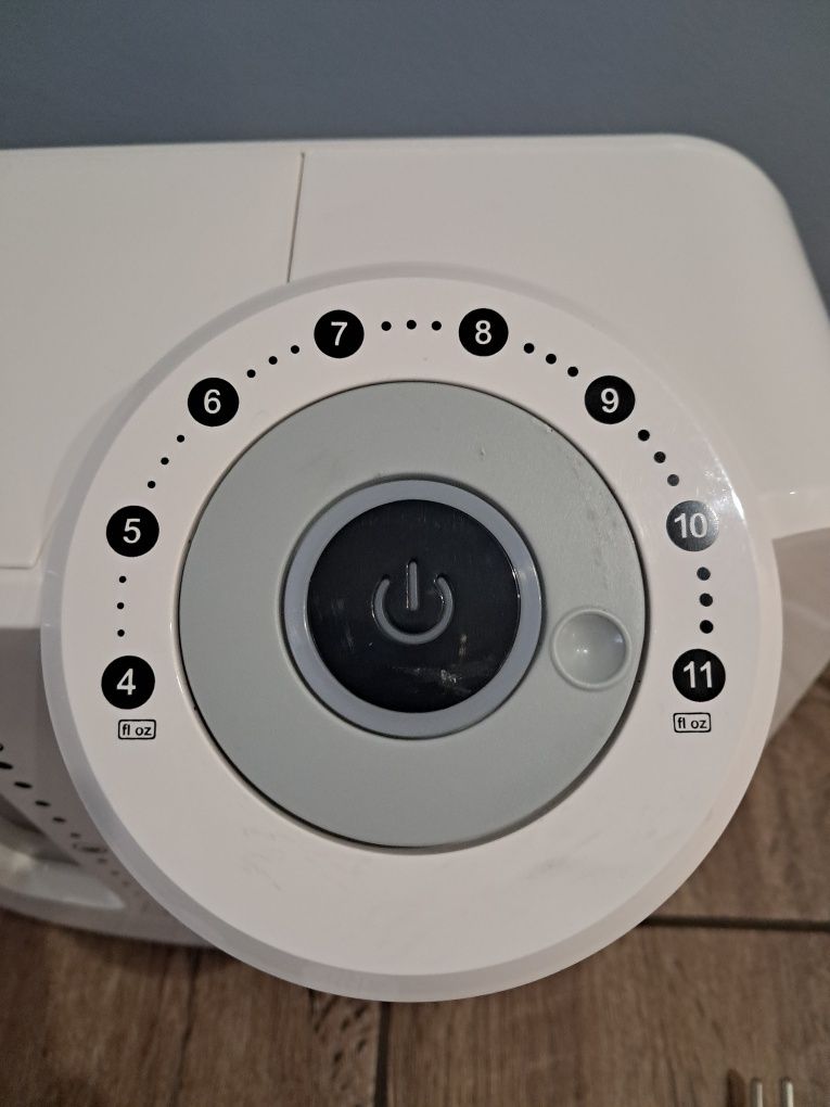 TOMMEE TIPPEE Perfect prep ekspres do mleka white
