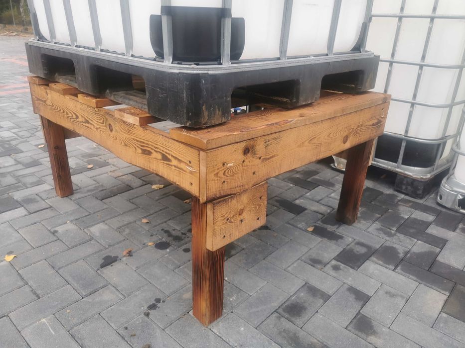 mauzer-zbiornik-stojak drewniany