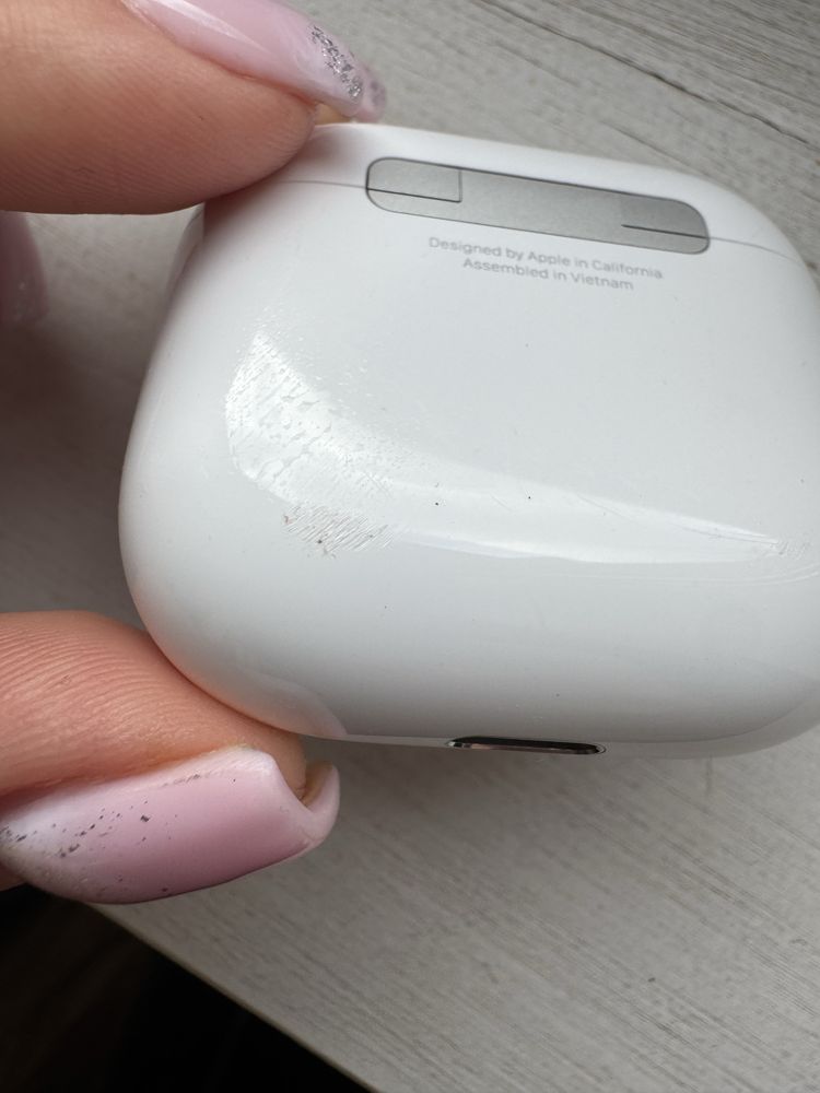 sluchawki airpods 4
