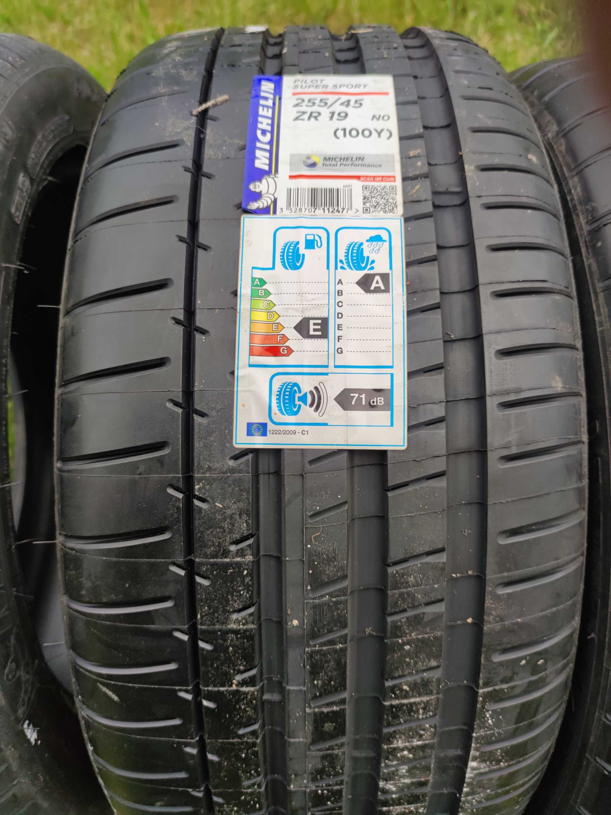 255/45R19 100Y Michelin Pilot Super Sport 255 45 R19  NO