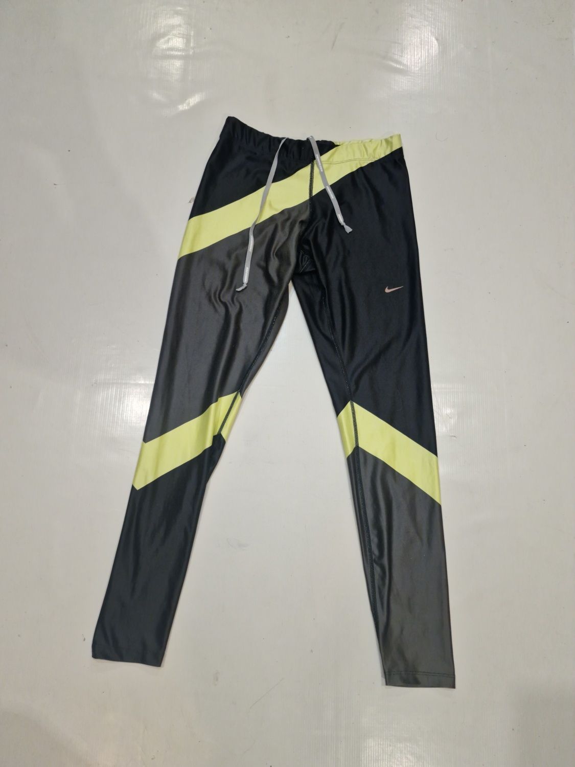 Legginsy Nike Dri Fitt kompresyjna rajstopy spodnie getry roz,S,36,