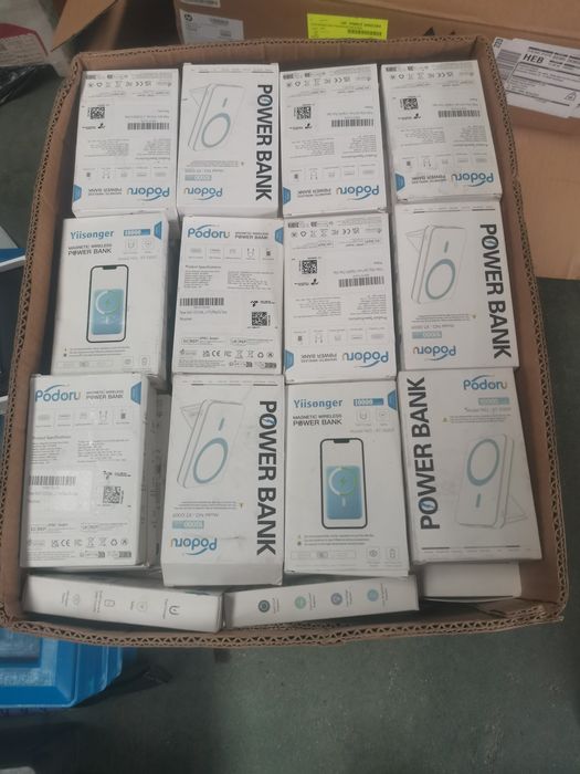 Повербанки безпроводні Нові 400 шт. Тільки Опт від 10 шт