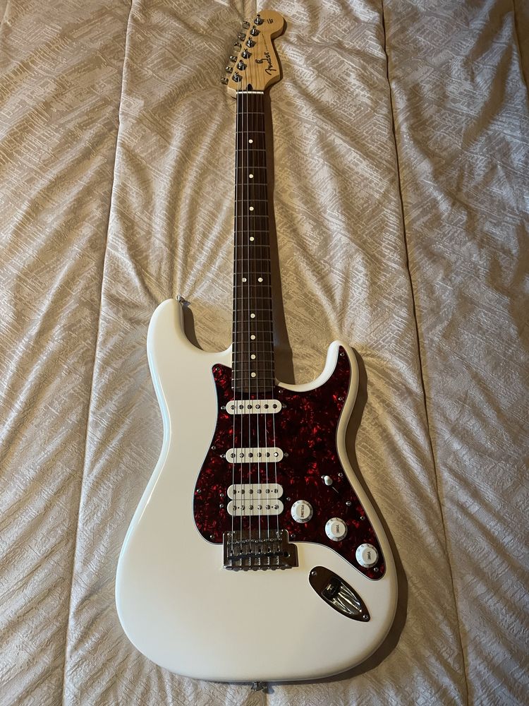 Fender Player Series Stratocaster HSS