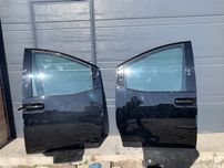 Двері передні праві ліві hyundai staria хюндай старія дверь передняя