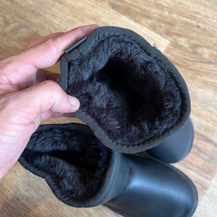 Уги жіночі чорні з блискавкою на товстій підошві