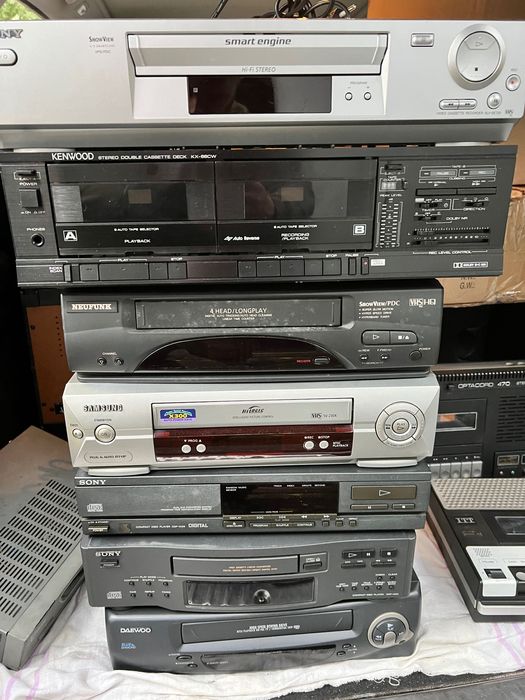 Видео-,аудио-магнитафоны