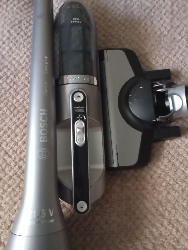 Пылесос BOSCH flexxo serie 4