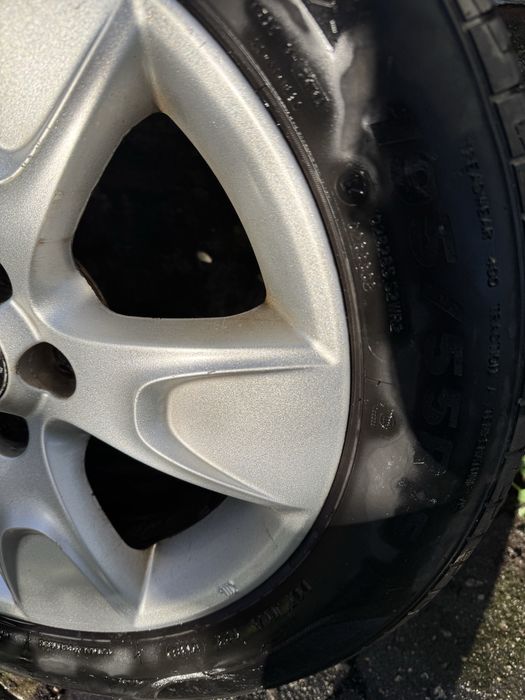 Комплект резини з титановими дисками