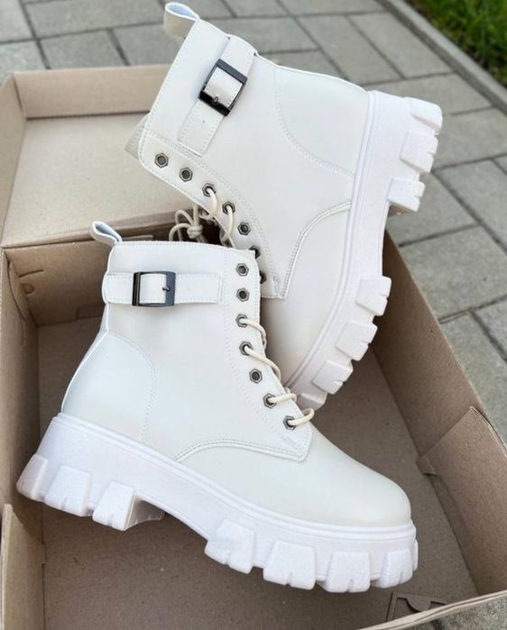 Демісезонні ботинки