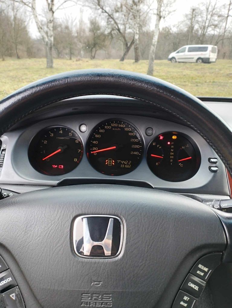 Продам Honda Legend