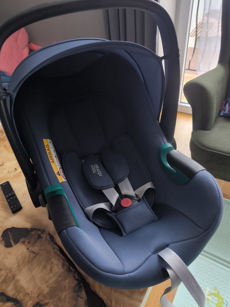 Britax Romer Baby Safe 3 i-size