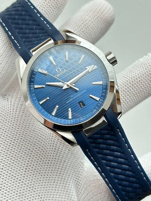 Швейцарские часы Omega Seamaster Aqua Terra 150 m Rubber Strap