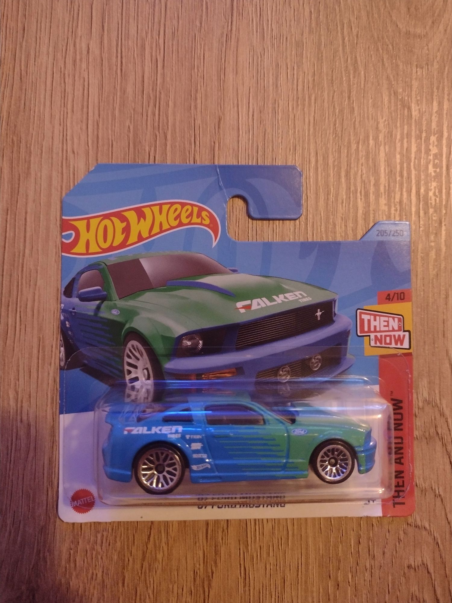 Hot wheels '07 Ford Mustang
