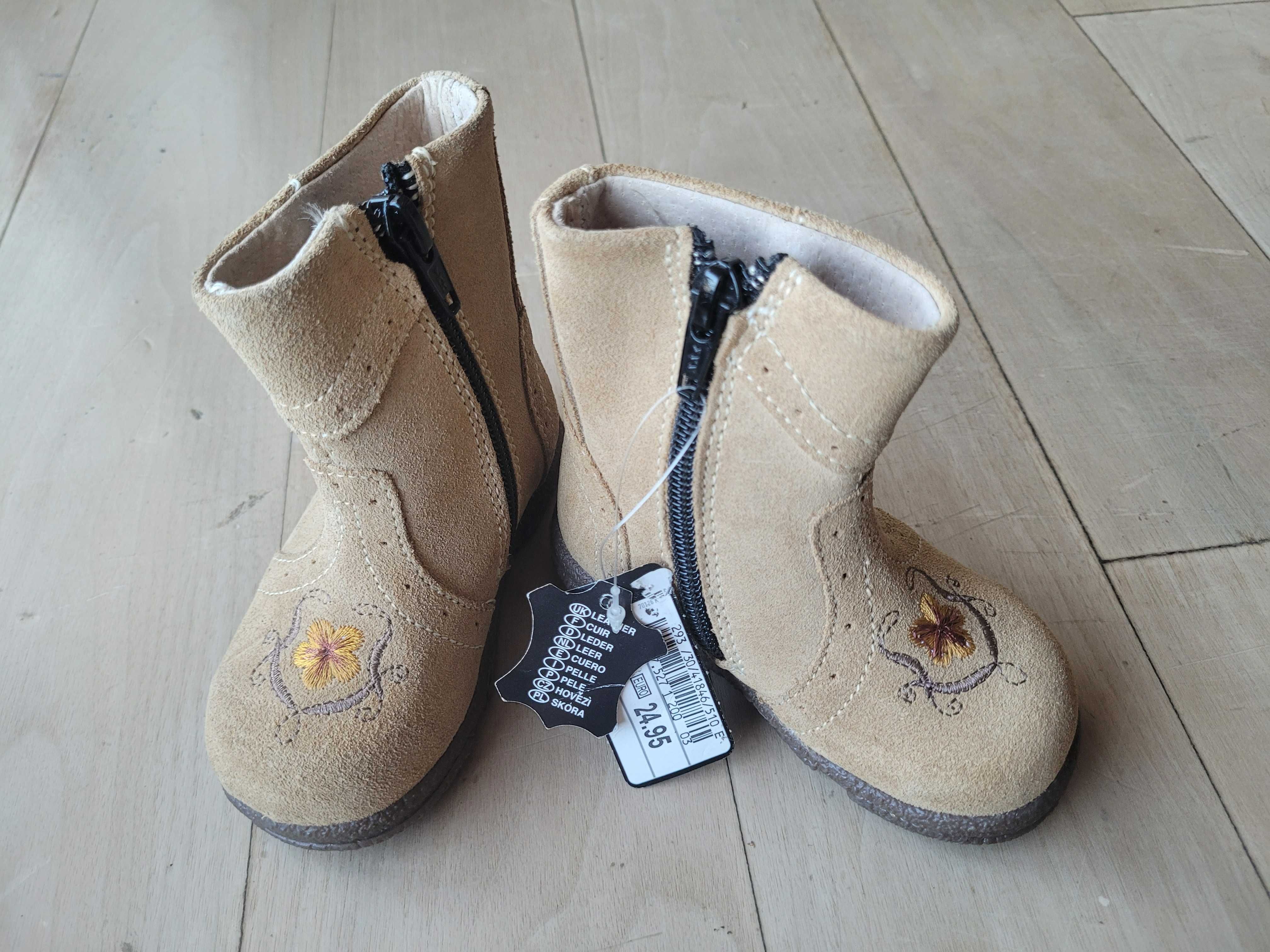 Botas lindas para menina