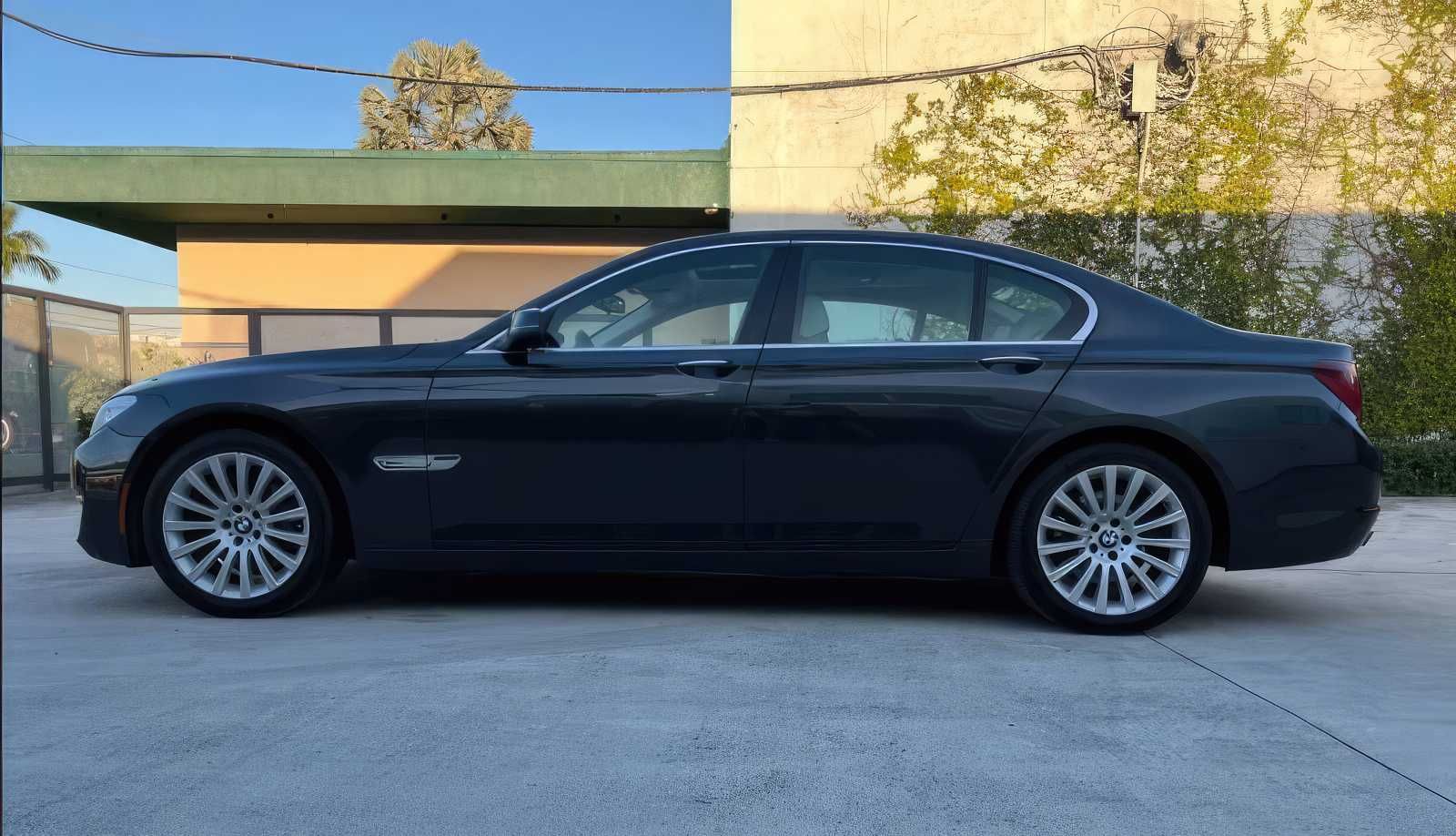 2013 BMW 7 Series 740i