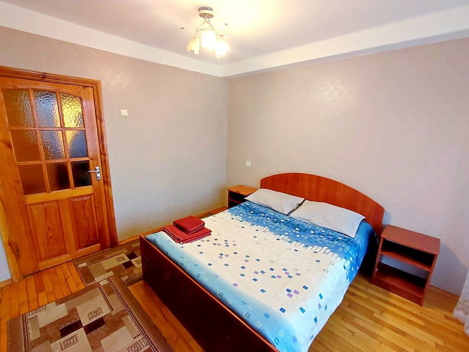 2-кім. Проспект миру."Сайгон","Фокстрот".Погодинно, подобово.Ціна доби