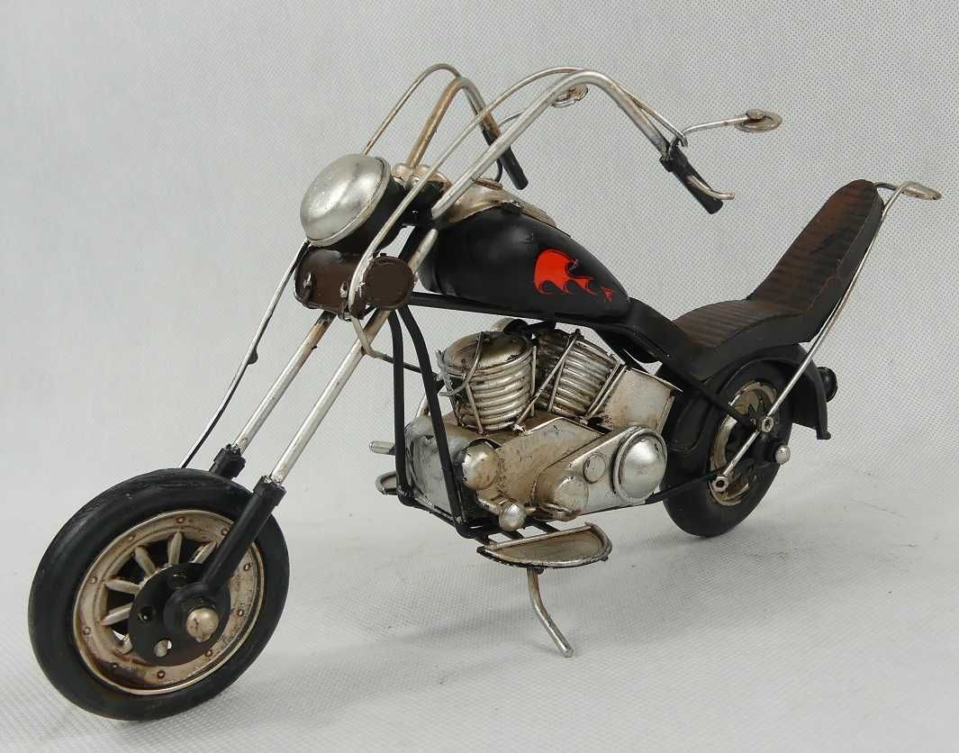 Metalowy MOTOR czarny ogień RETRO pojazd 33,5 cm