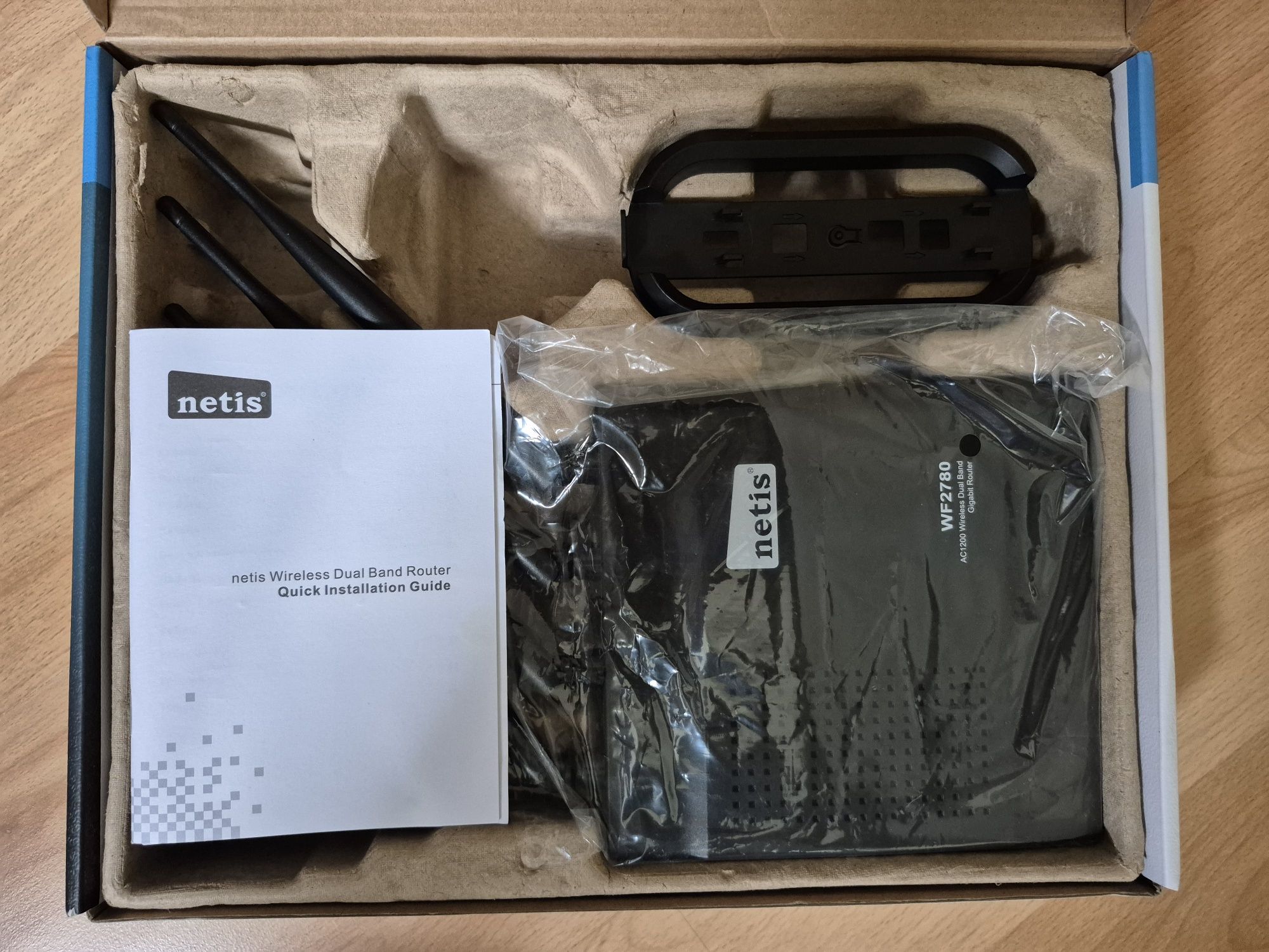 Router Netis WF2780