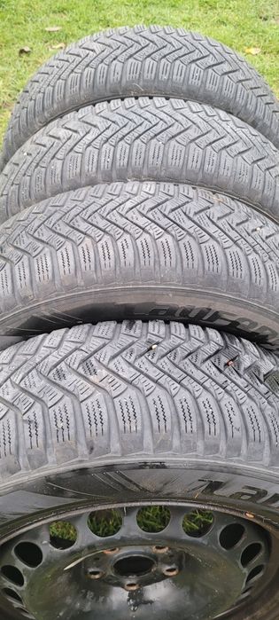 Felgi stalowe 16 5x112  opony zimowe 215/60 r16 Audi VW passat B7 B8