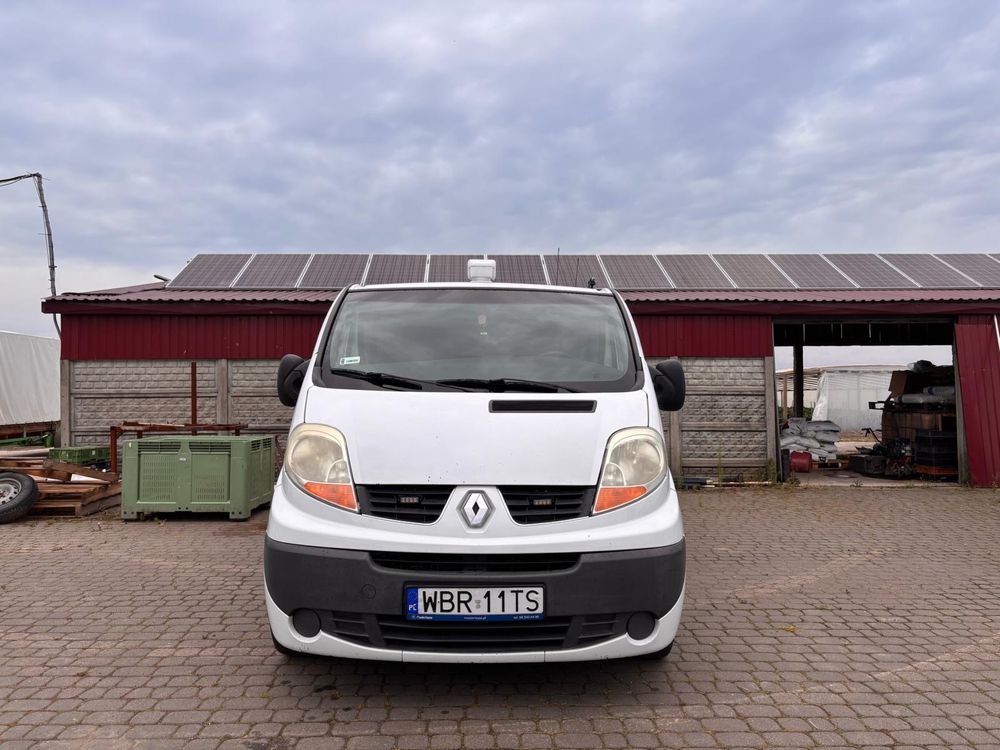 Renault Trafic 2.5dci 150km