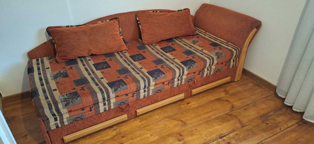 Kanapa łóżko tapczan rozkładany z szufladą