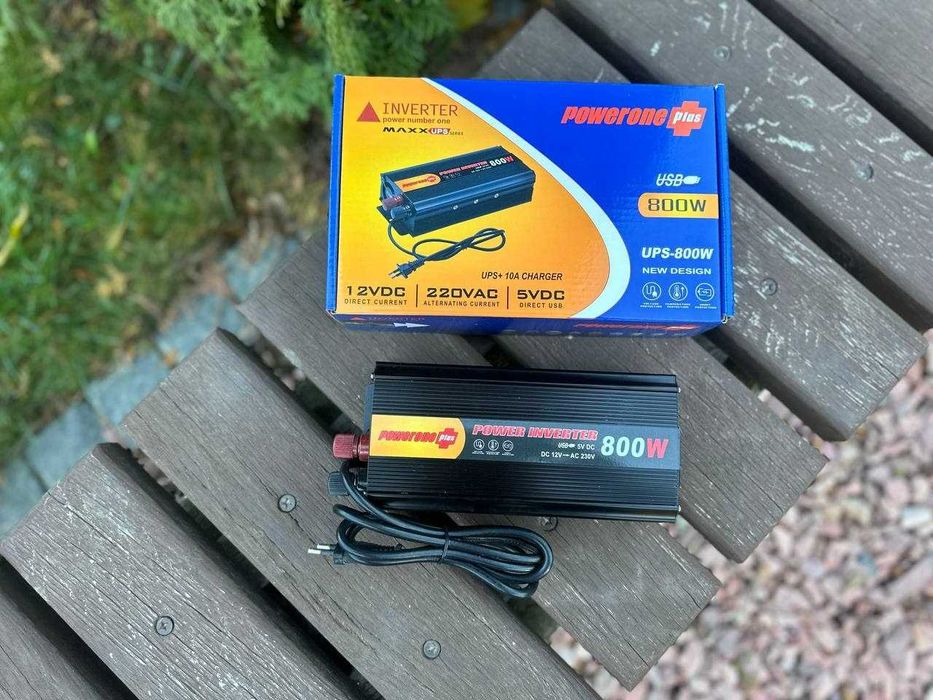 Инвертор Преобразователь Інвертор UKC 800W с Зарядкой UPS 12V 220V