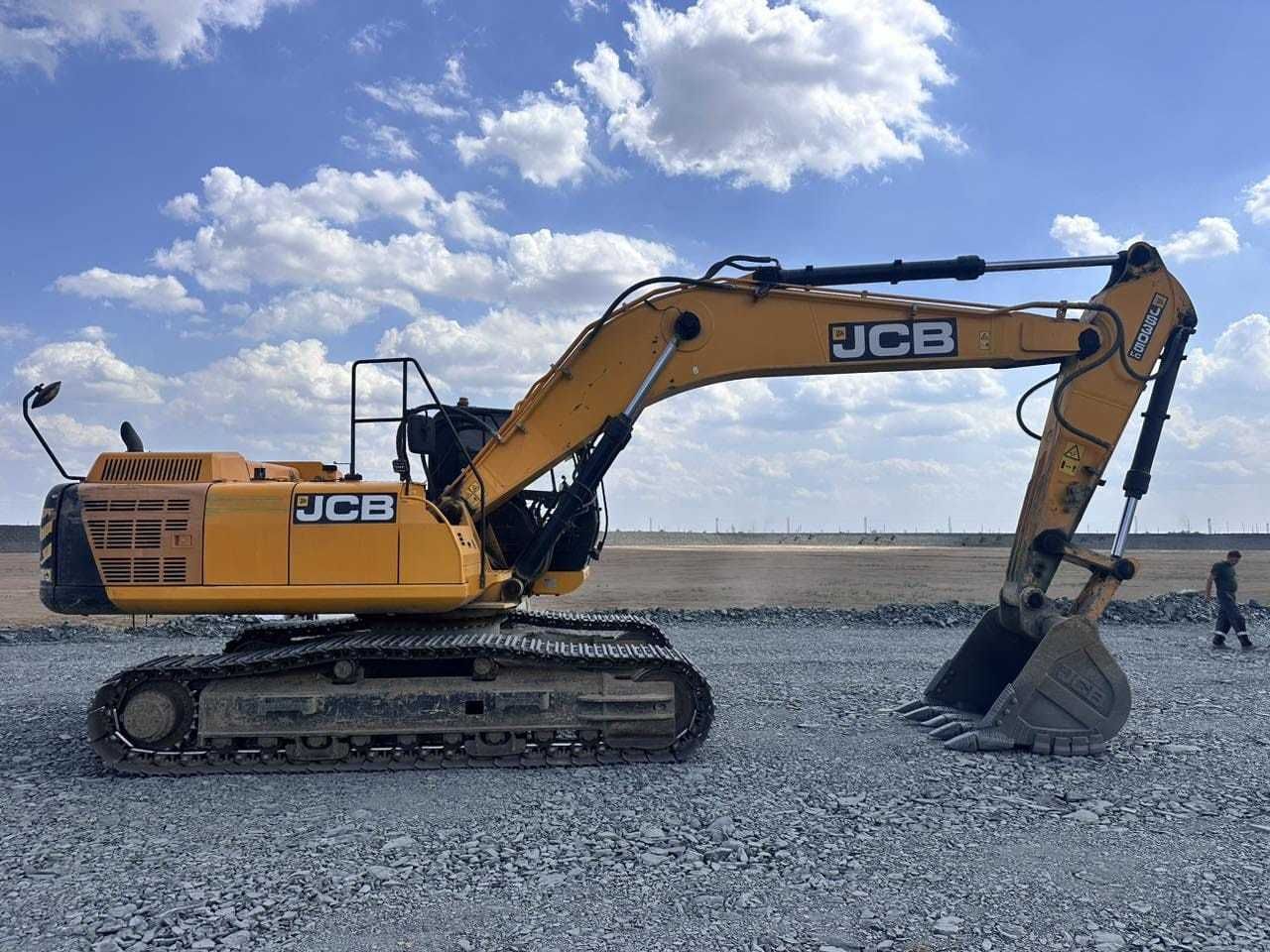Послуги екскаватора гусеничного JСB 205LC, JСB JS305LC