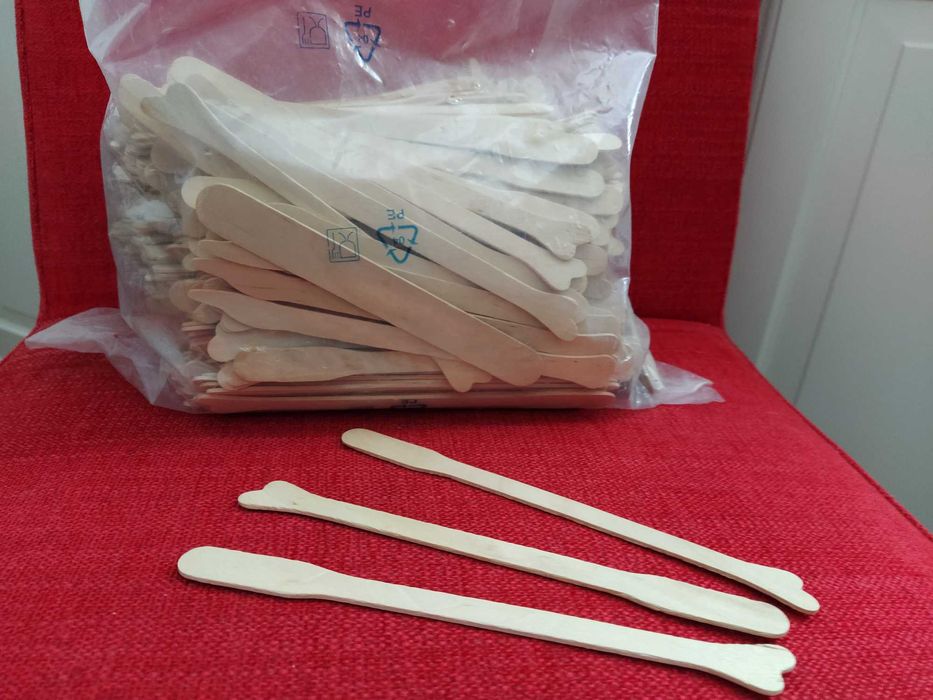 Embalagem c/ paus de madeira p/ atividades criativas 18cm