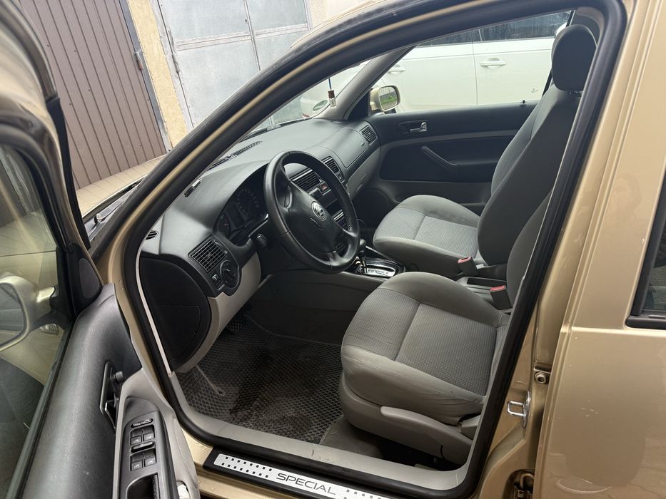 Volkswagen Golf 4