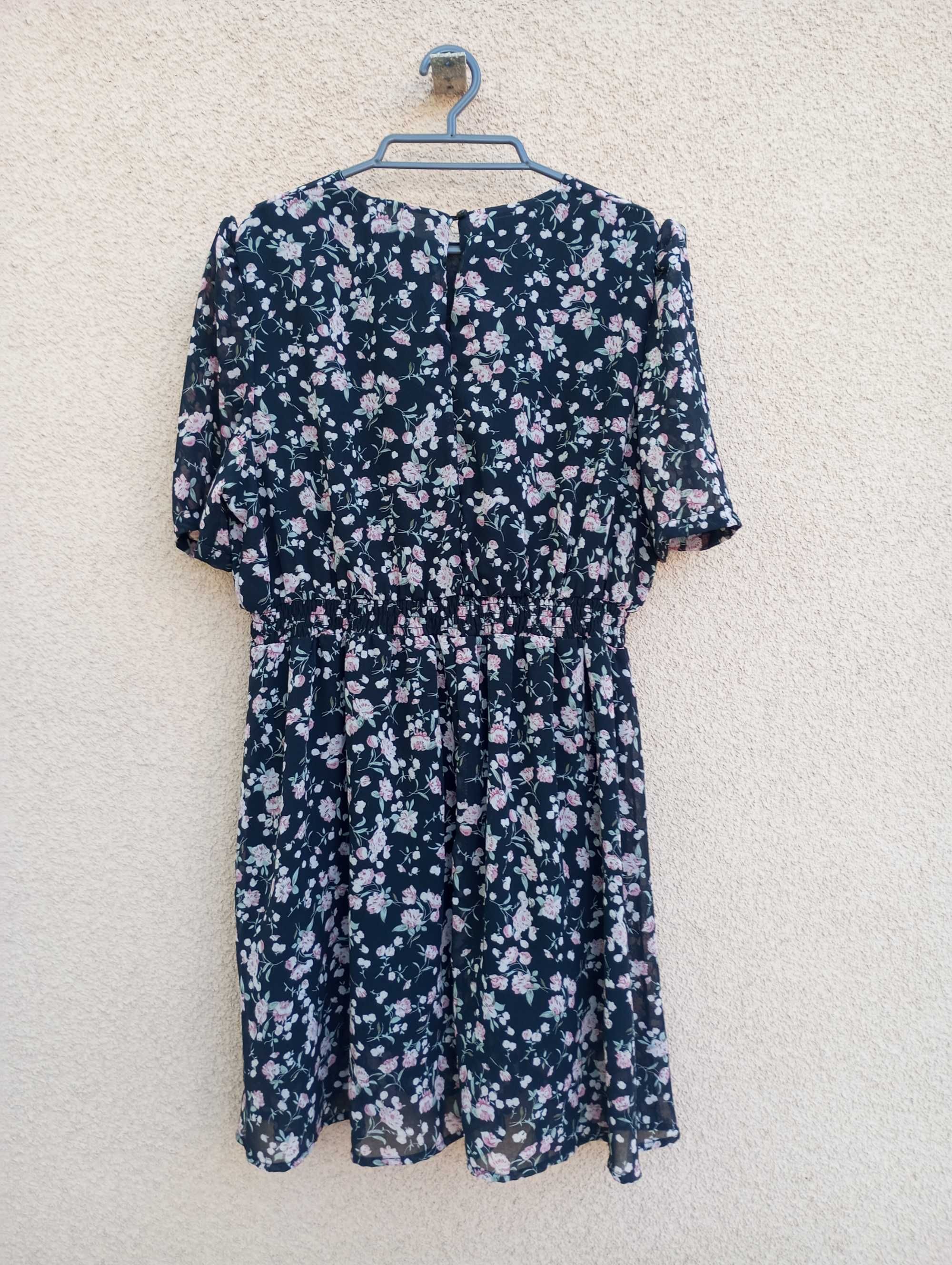 Sukienka damska, rozmiar XL (nosze 36), kwiaty, krótka, na lato