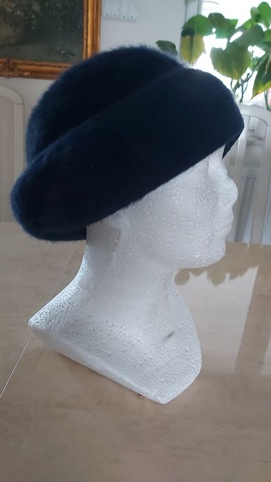 Toczek vintage z gumka