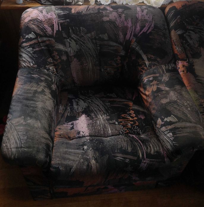 Kolorowy fotel tanio