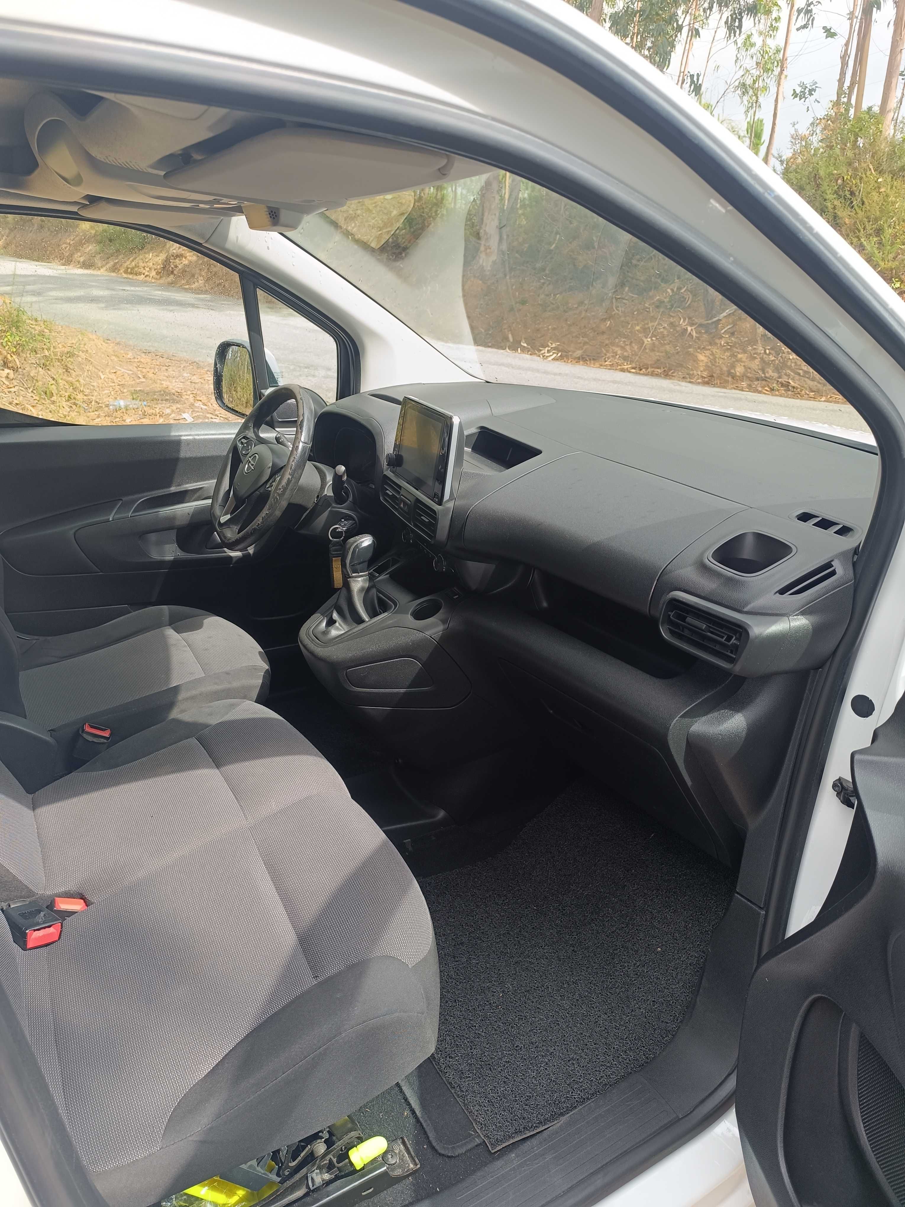Opel Combo Longa/XL (L2H1) 3 lugares 2020 Nacional