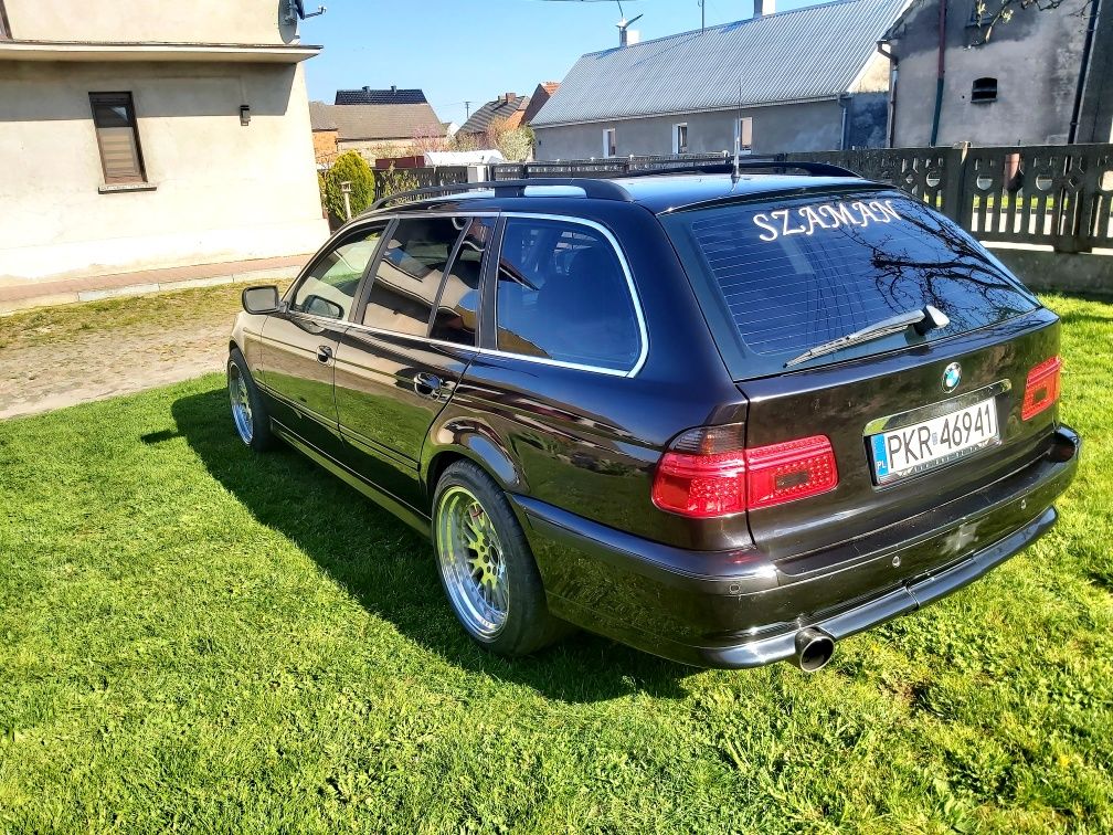 BMW E39 528i (Webasto,navi)