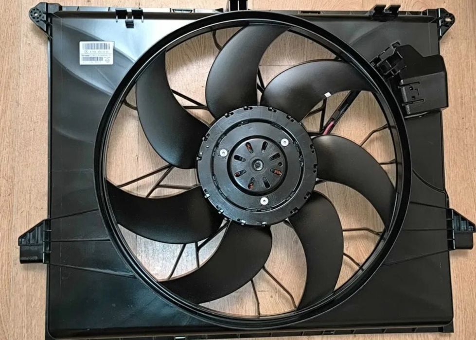 Вентилятор на MercedesML270ML280ML320ML400ML420ML500ML55ML63W163W164