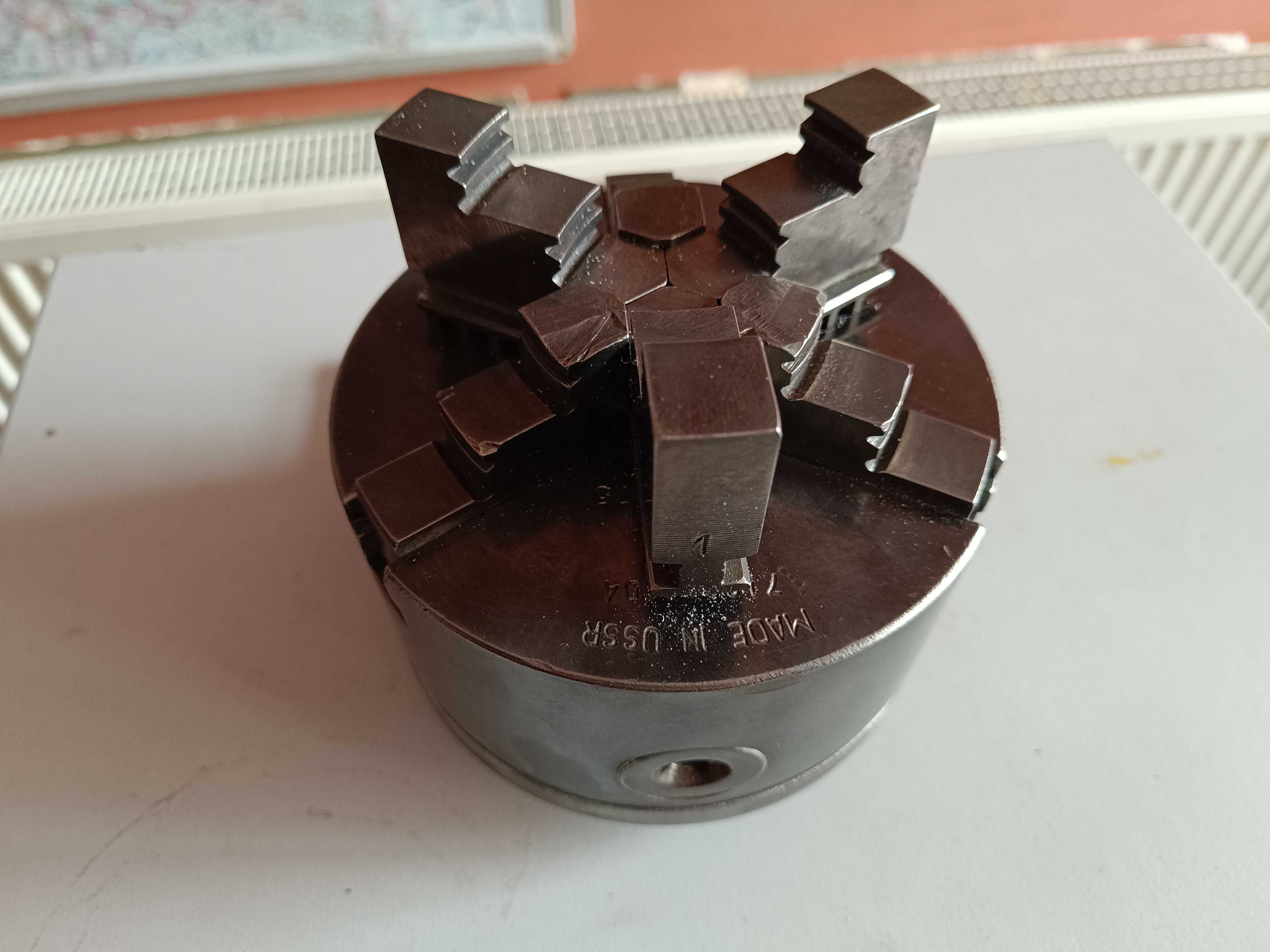 Uchwyt tokarski 125 mm. z zabierakiem L P szczeki samocentrujący klucz
