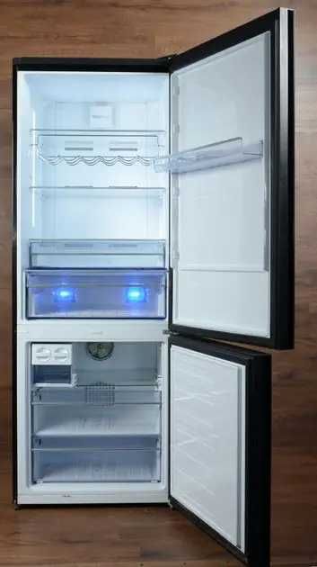 Холодильник BEKO K70520NEG скляний фасад, No Frost, 189/70/70 см, Б/У
