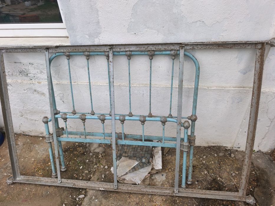 Camas de ferro antigas