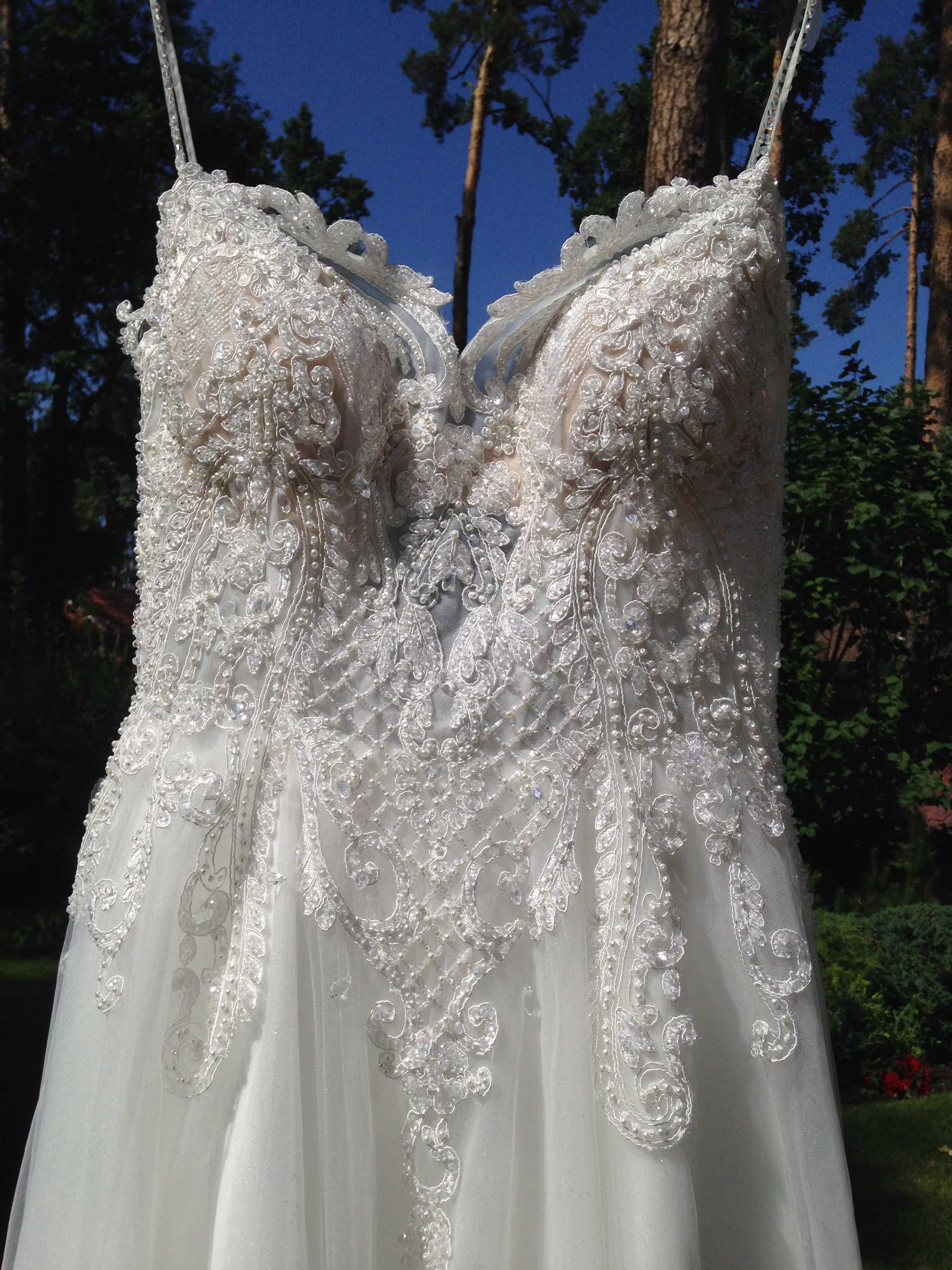 Дизайнерское свадебное платье Вашей мечты в идеальном состоянии!