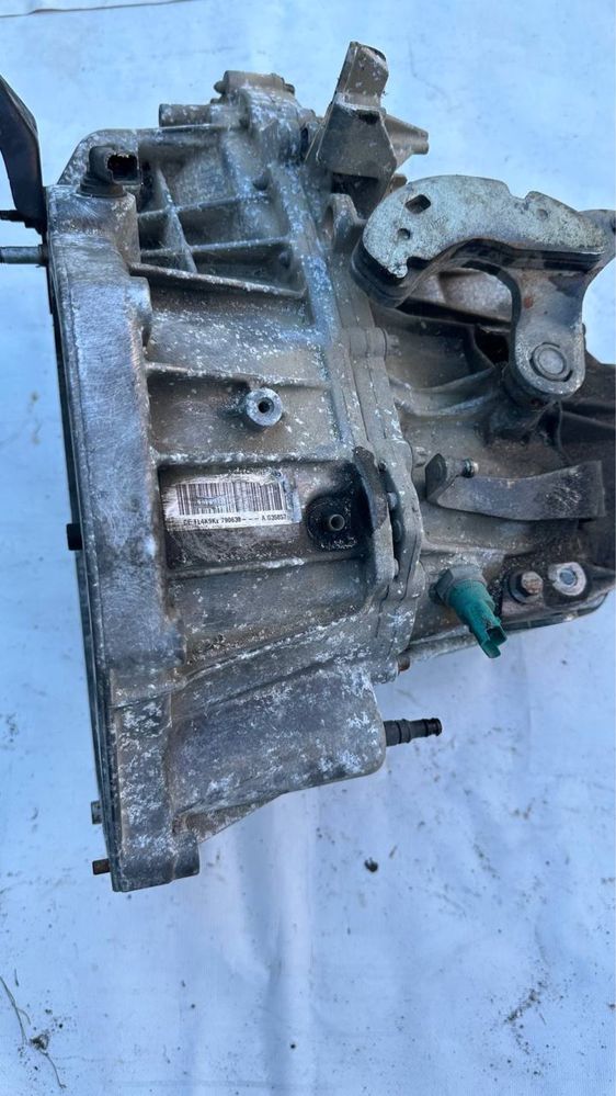 Продам коробку передач КПП механика Renault Scenic 2 2009 разборка
