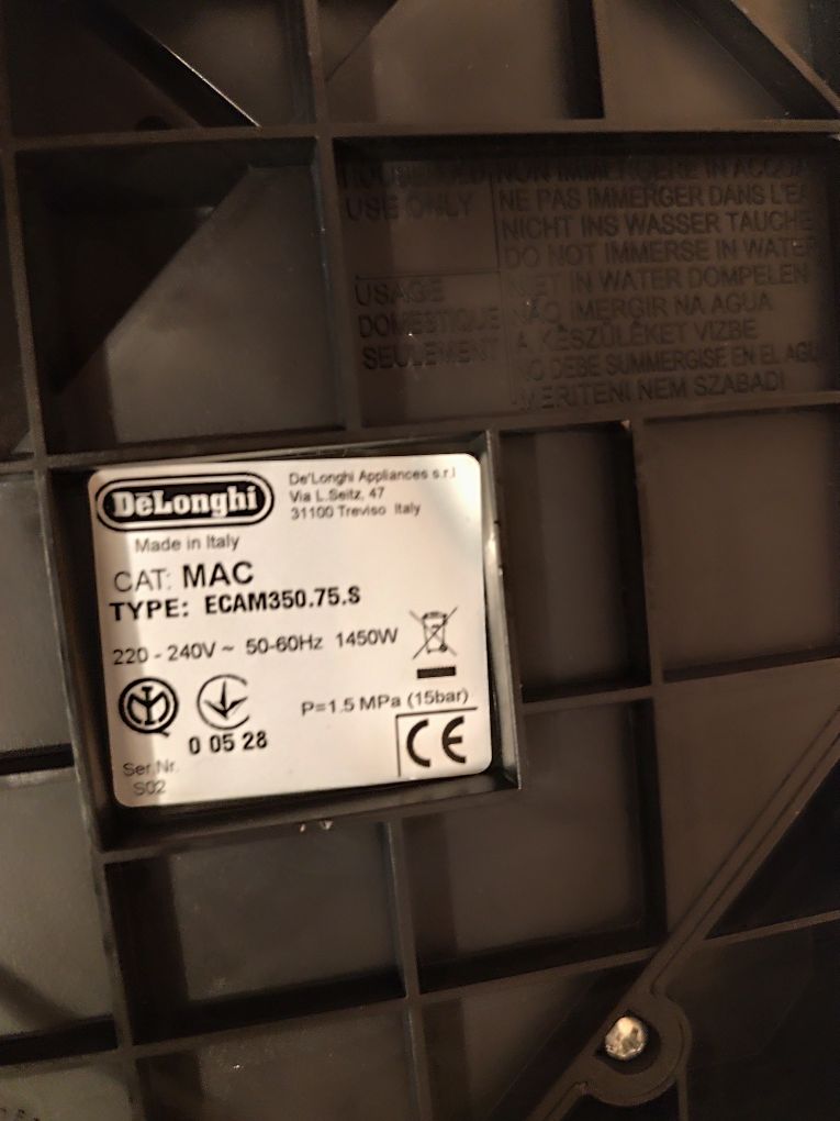 Ekspres automatyczny DeLonghi Dinamica plus 6kg kawy