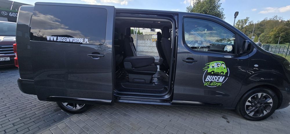 Wynajem Bus Opel  Zafira C(Vivaro)