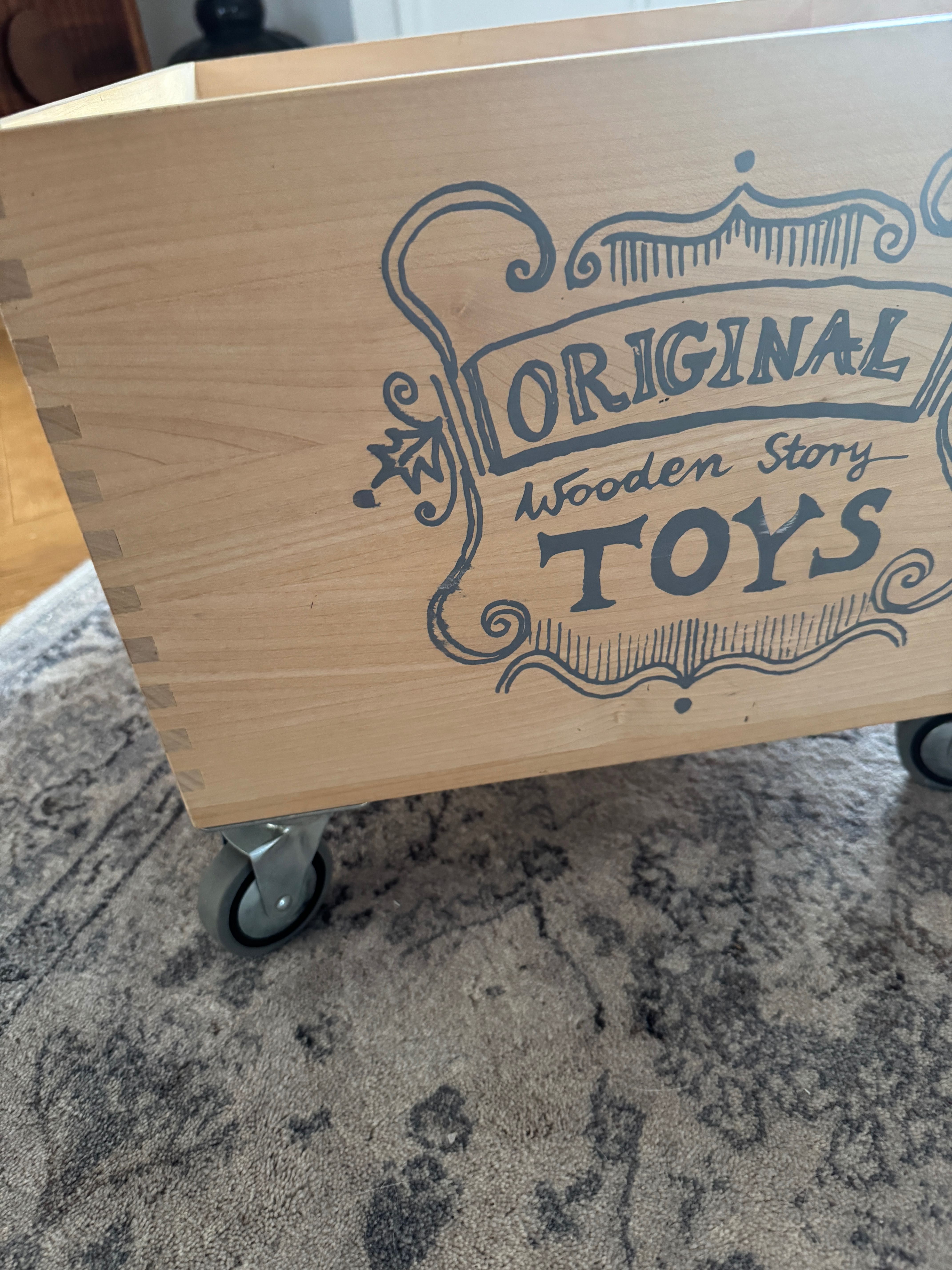 Skrzynia na kółkach drewniana Wooden Story