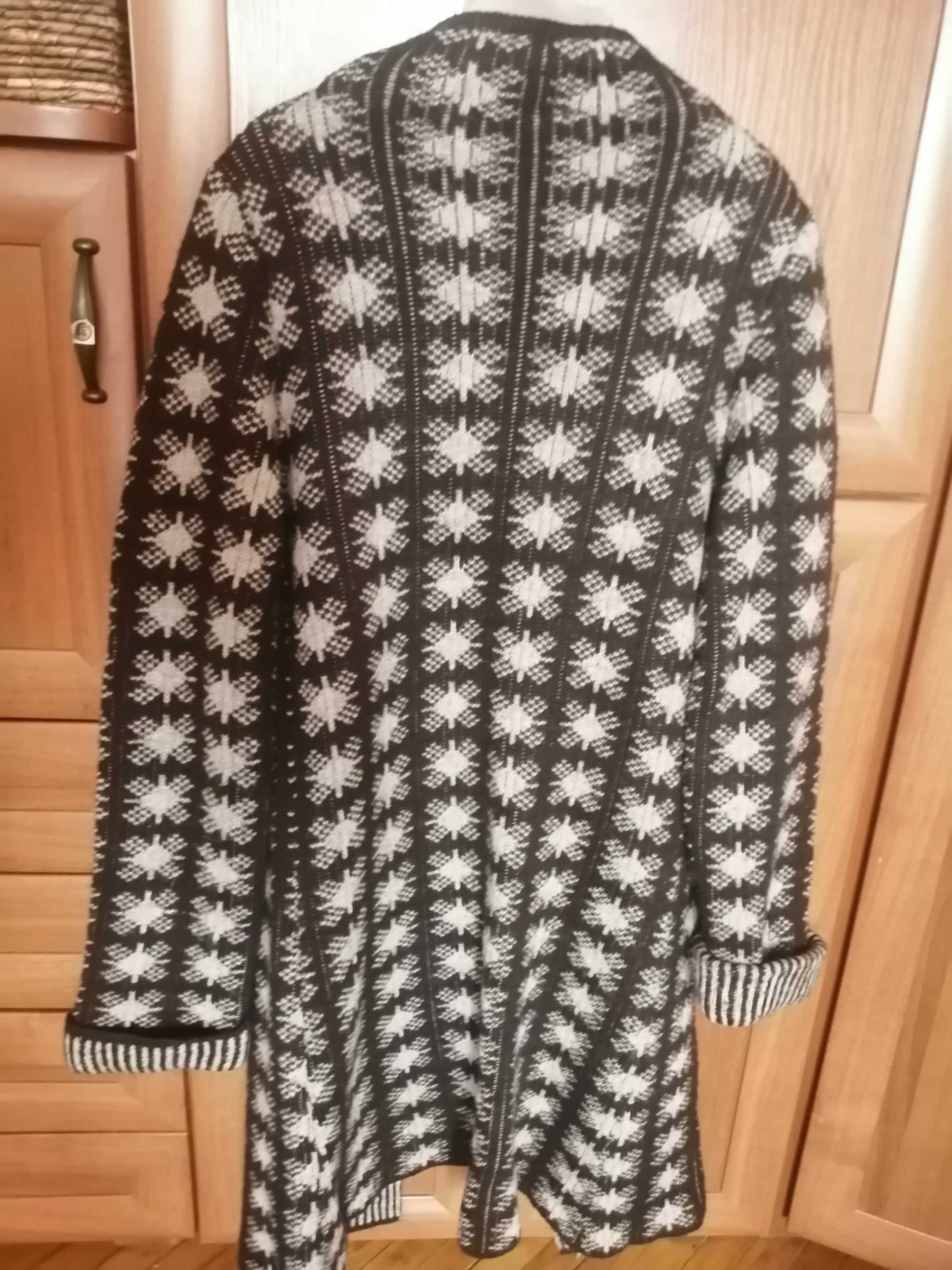 Sweter płaszczyk cardigan piękny wzór akryl wełna alpaka