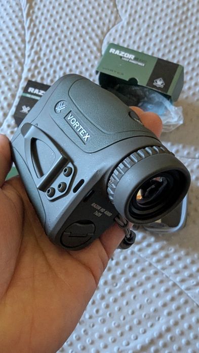 Продам дальномір RAZOR HD4000