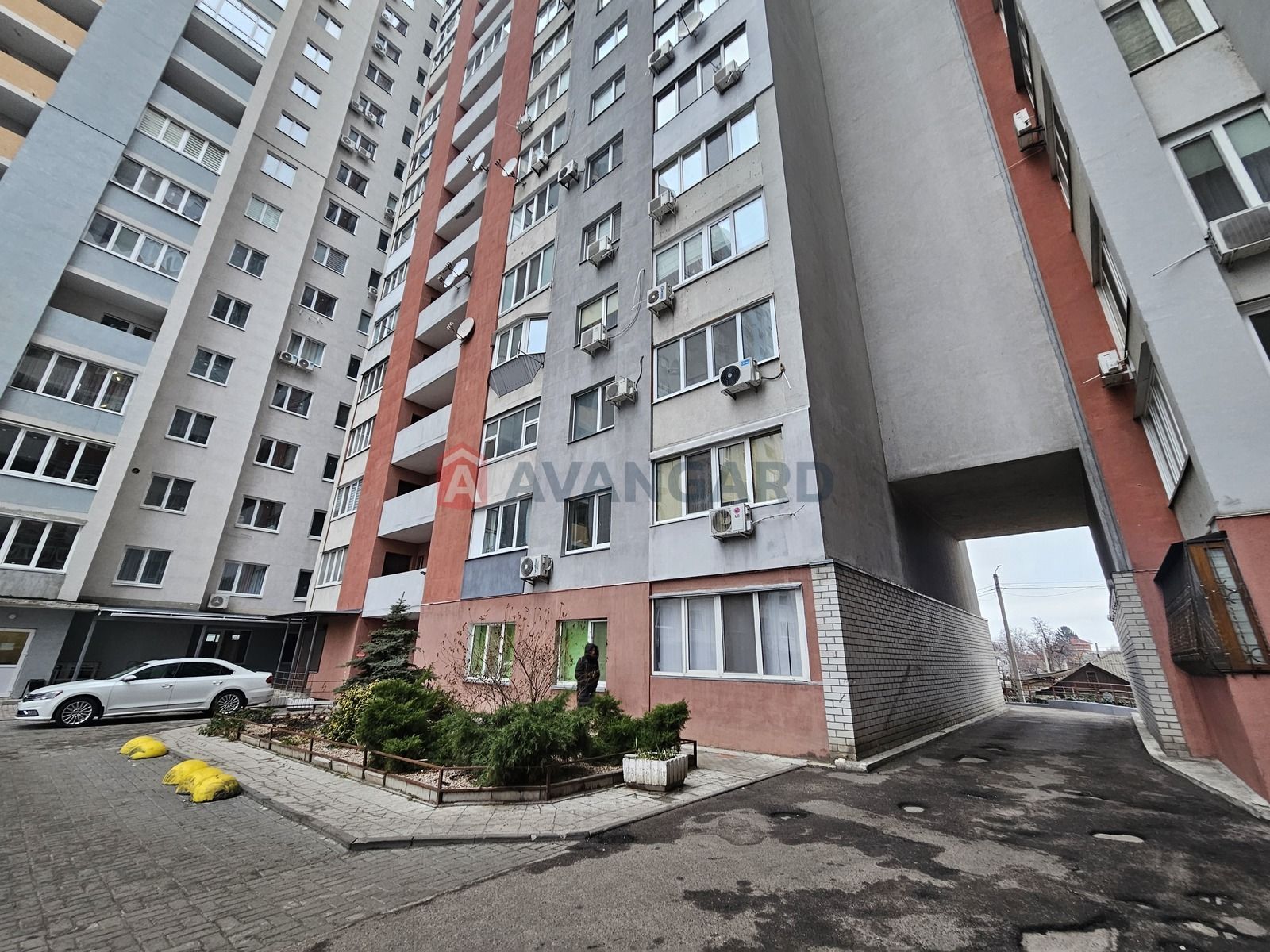 Продаж квартири р-н Казбет