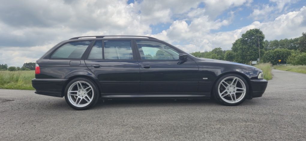 BMW 525i e39 touring rolety automat hak 2 komplety kół