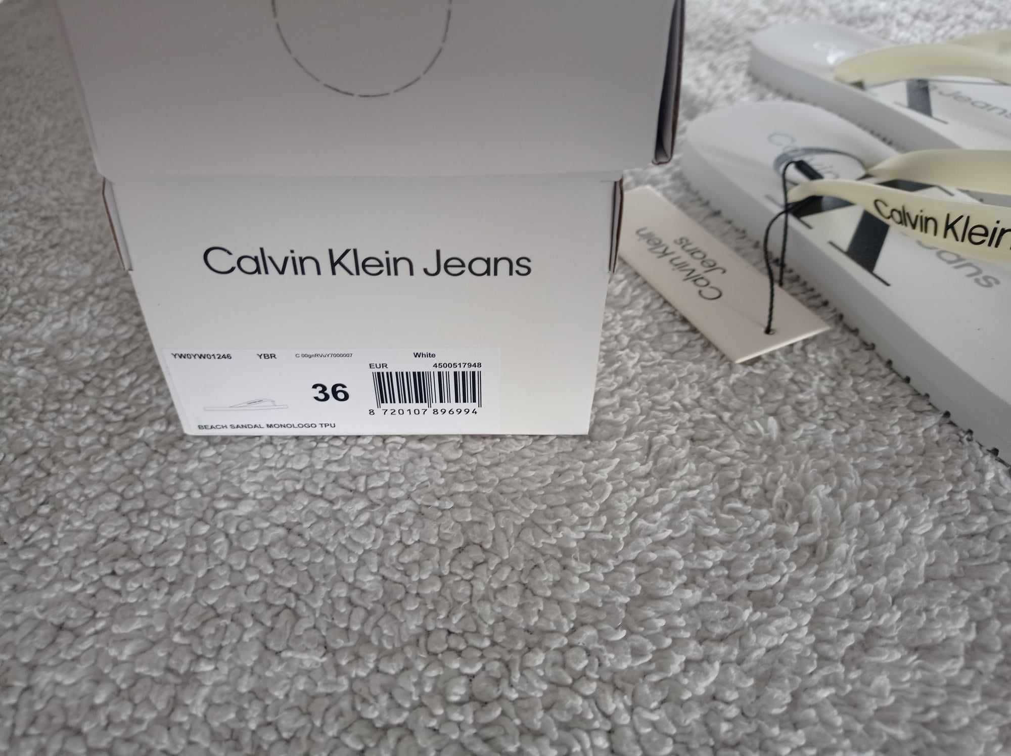 Calvin Klein Beach Monogram japonki rozmiar 36